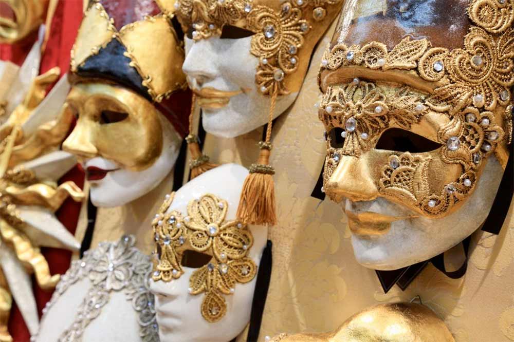 Absolute Italy - Customizing Italian Travel - Mask Making Venice