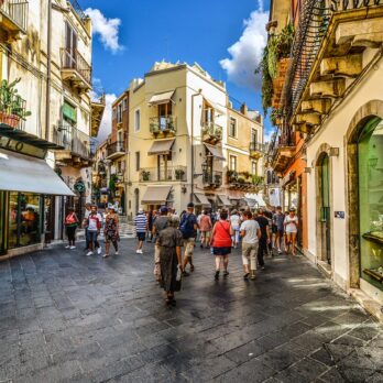 taormina, sicily, shopping, shops, tourism, tourist, travel, nature, vacation, holiday, sunny, summer, street, window, cafe, italy, town, old, europe, mediterranean